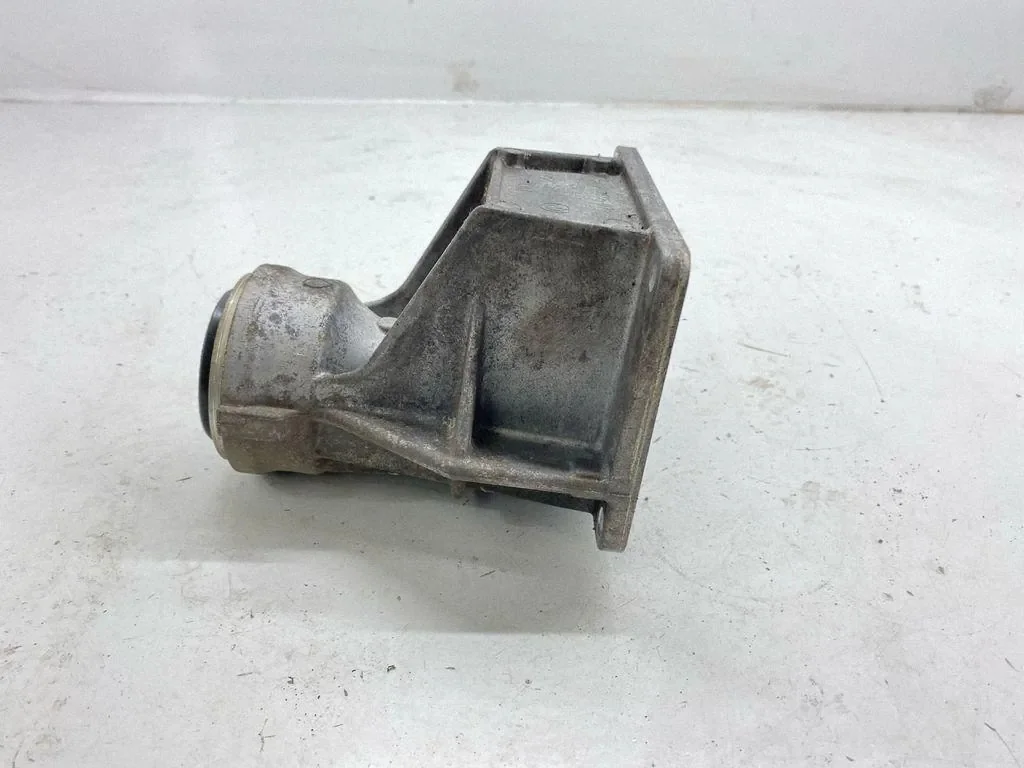 Tukirauta vetoakselille BMW F20 F21 F30 F31 F36