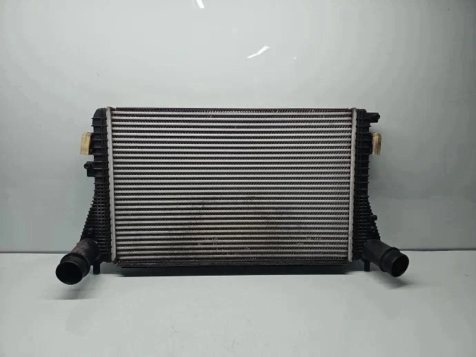 Intercooler Skoda Superb II 1.6 TDI 1K0145803CA image 4