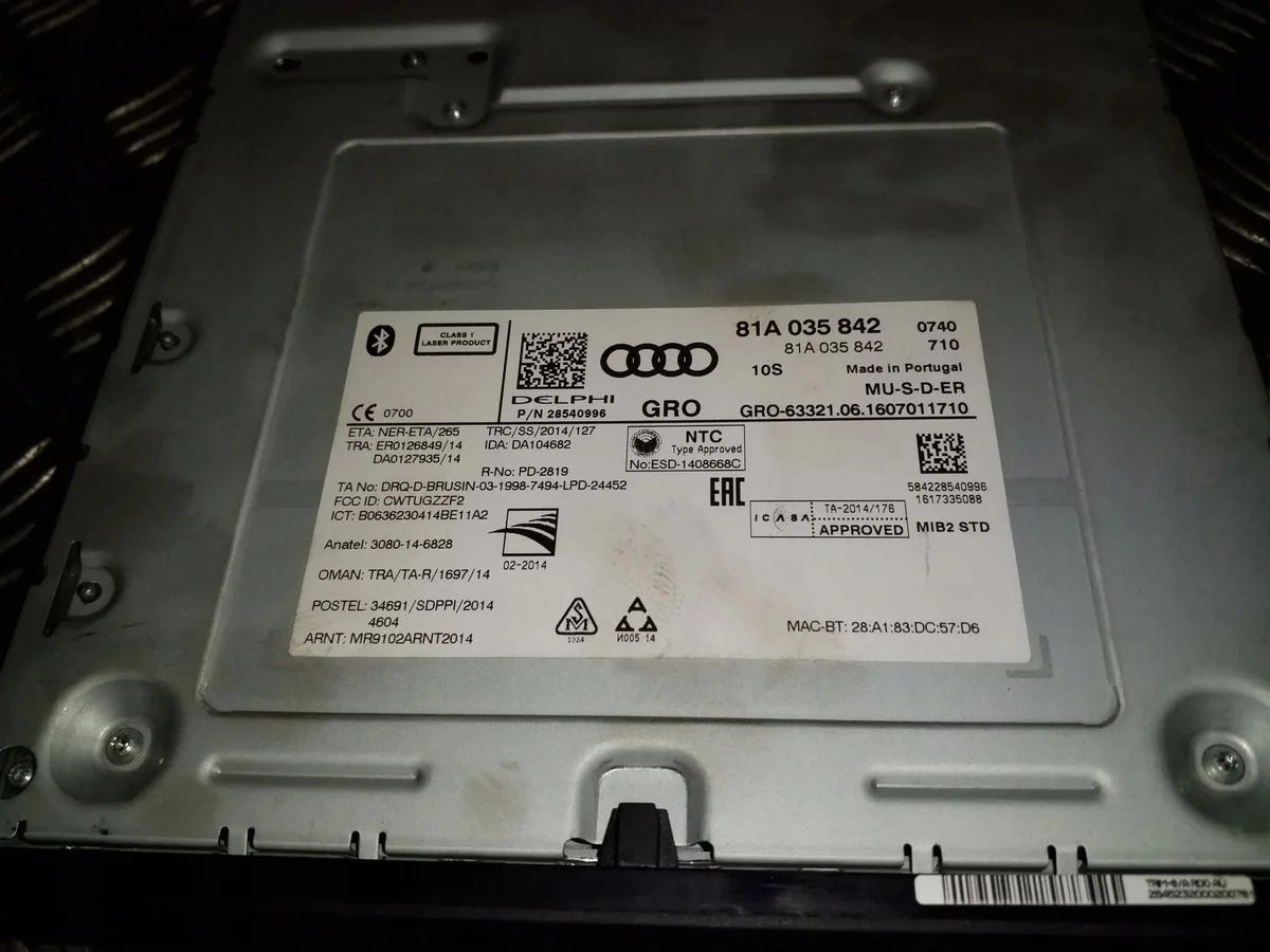 Audi A3 S3 8V CD/DVD Changer 81A035842
