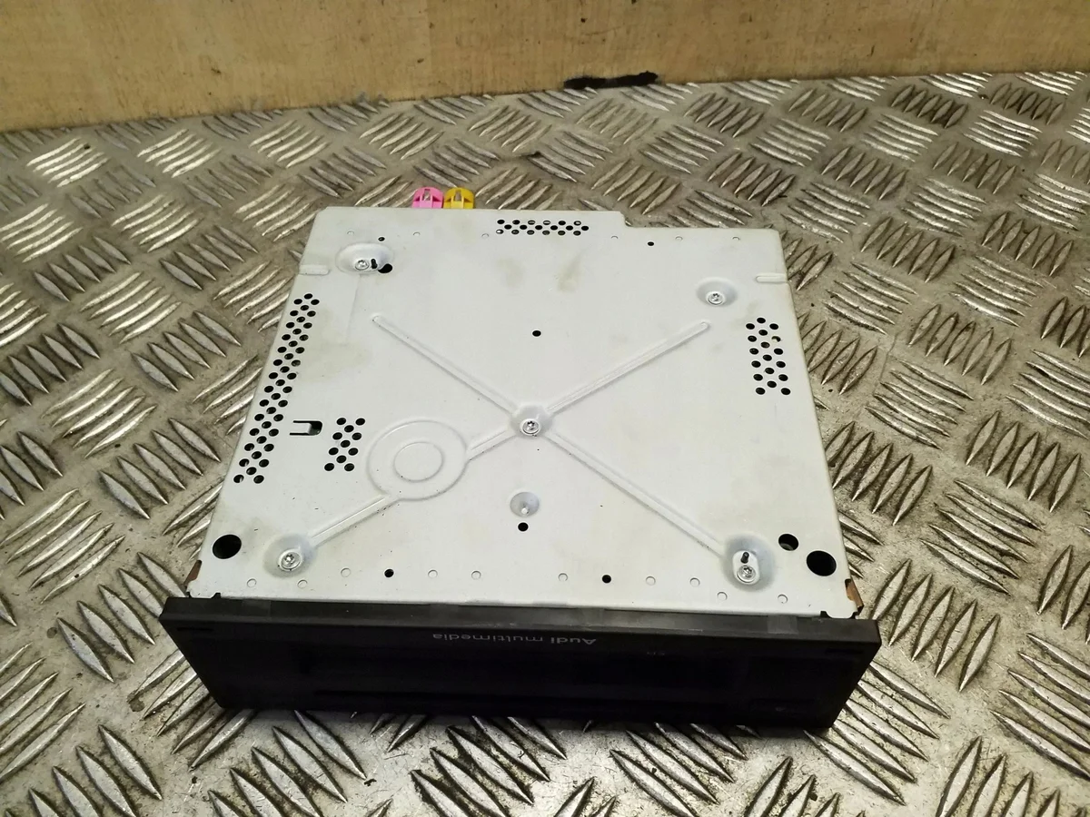 Audi A3 S3 8V CD/DVD Changer 81A035842 image 8