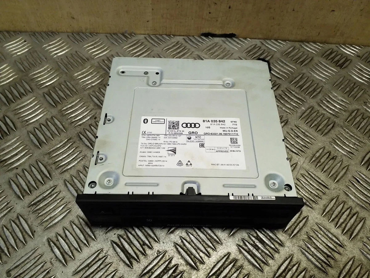Audi A3 S3 8V CD/DVD Changer 81A035842 image 10