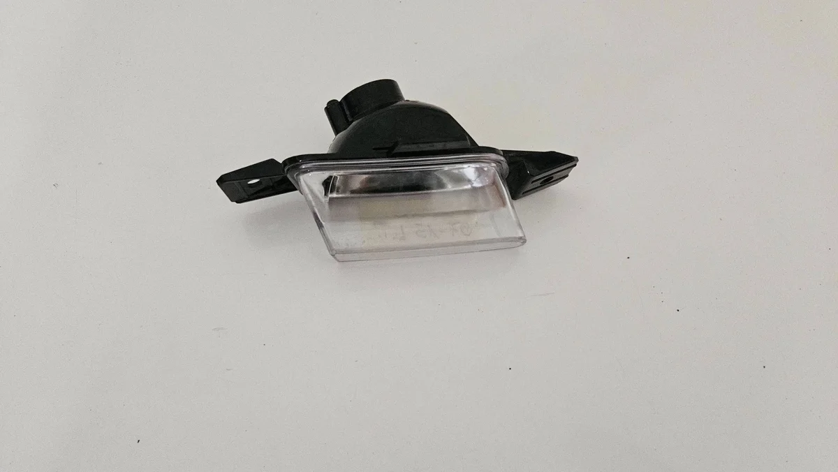 VW Tiguan Lampe feu de recul gauche 5N0941071A 2007-2016