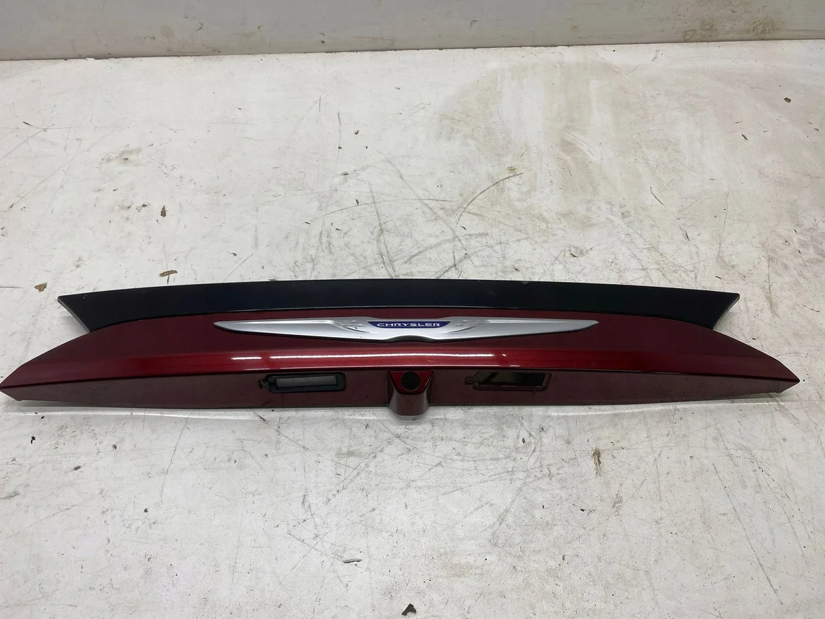 Chrysler Pacifica 2018 Luz Placa 5RL87TRMA image 2