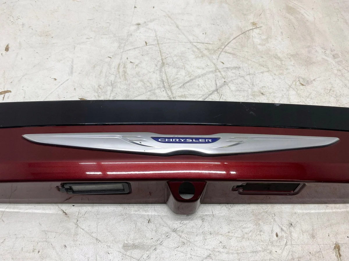 Chrysler Pacifica 2018 Luz Placa 5RL87TRMA image 3