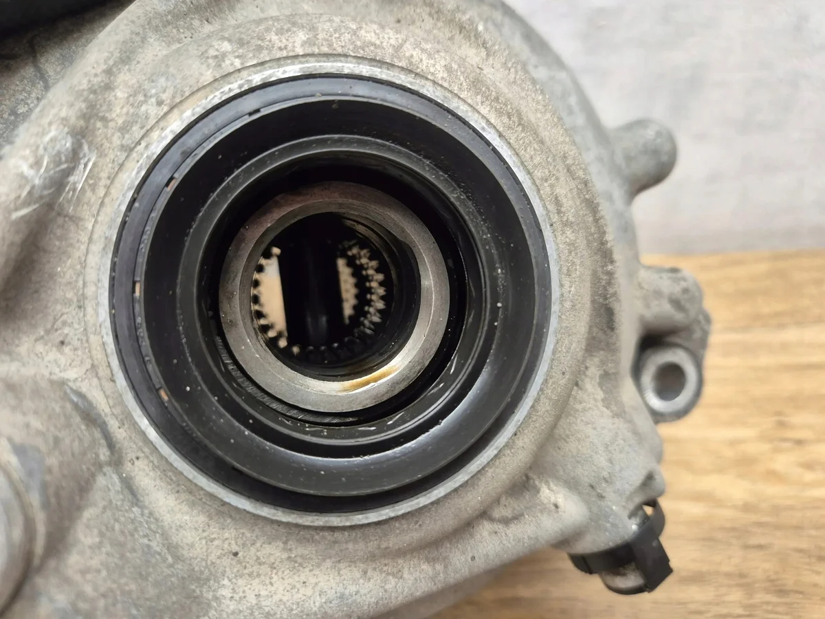BMW F07 F30 F31 F32 F36 Differential vorne image 3