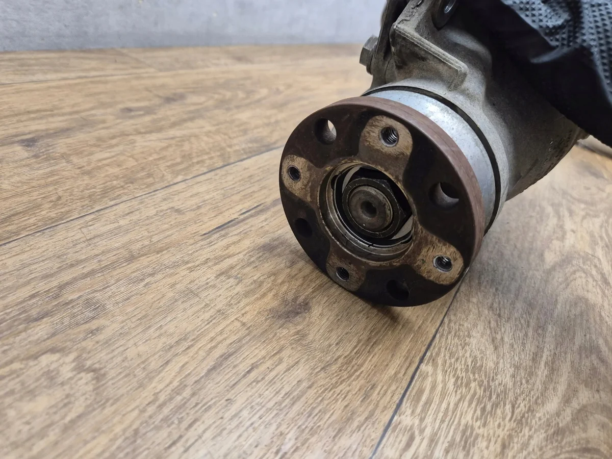 BMW F07 F30 F31 F32 F36 Differential vorne image 7