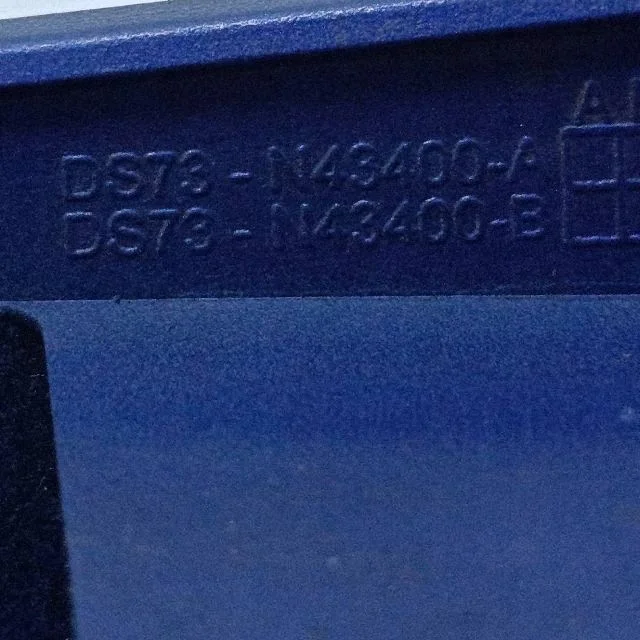 Ford Mondeo MK V 2017 Lampe Plaque DS73N43400A image 9