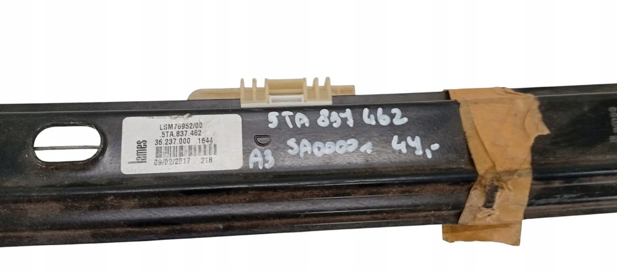 VW Touran 16- Window Regulator Right Front