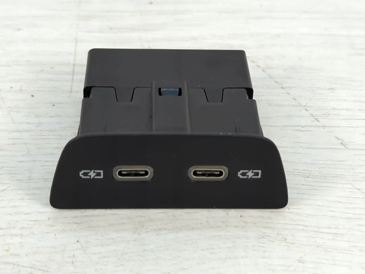 Conector AUX/USB VW Golf OEM 2G6035954