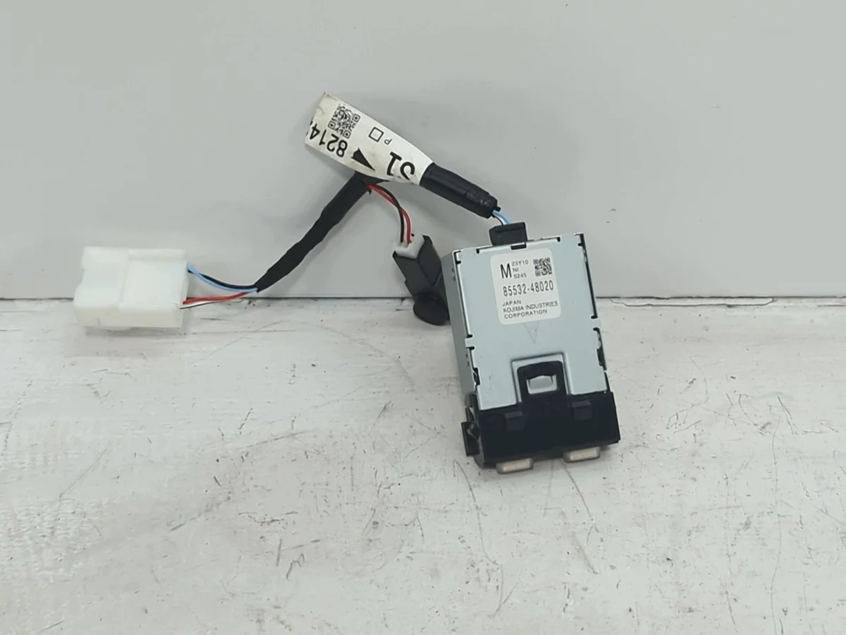 Conector AUX/USB Lexus RZ 85532-48020