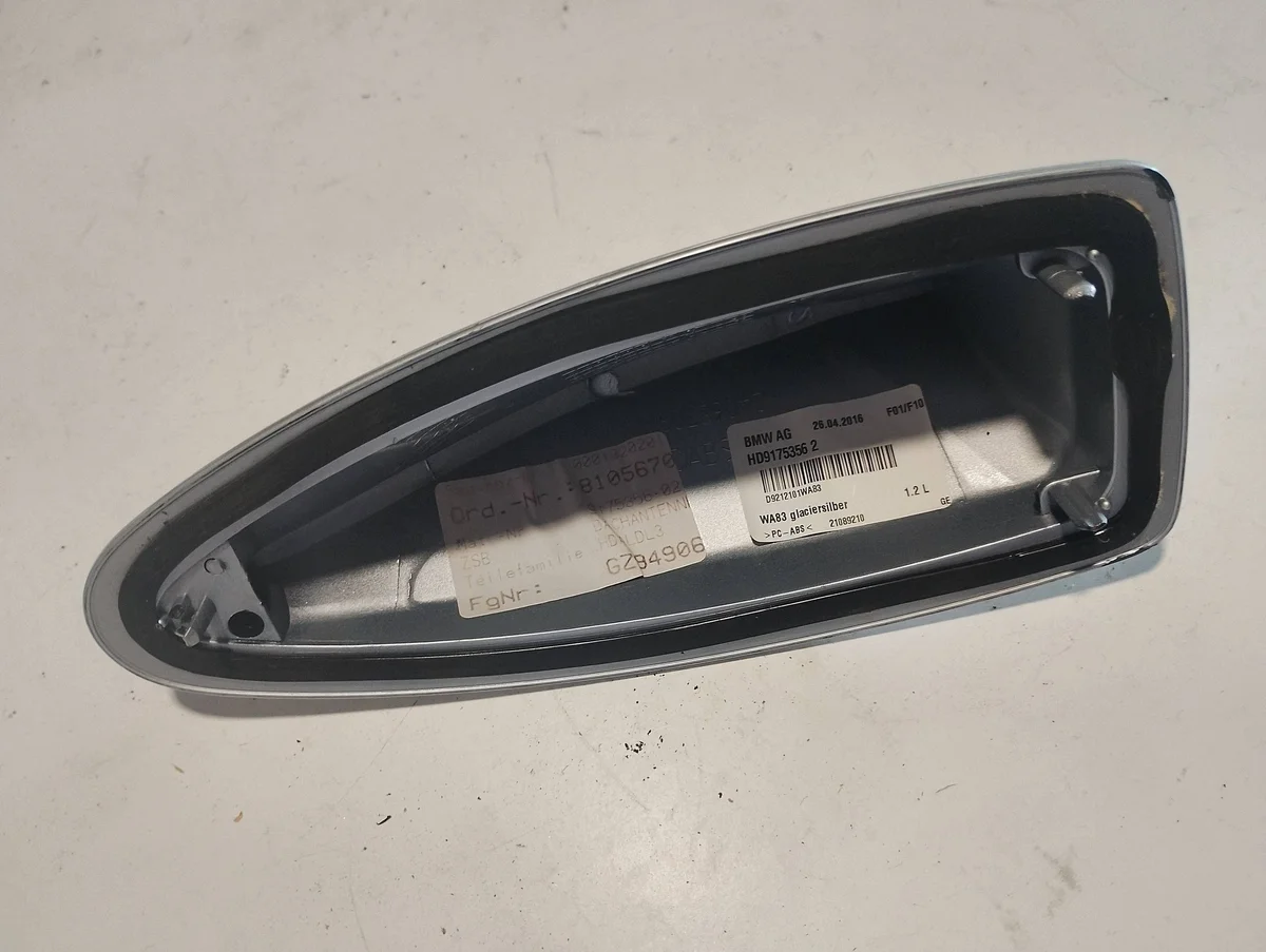 BMW Copertura Antenna 9175356 Usata image 5