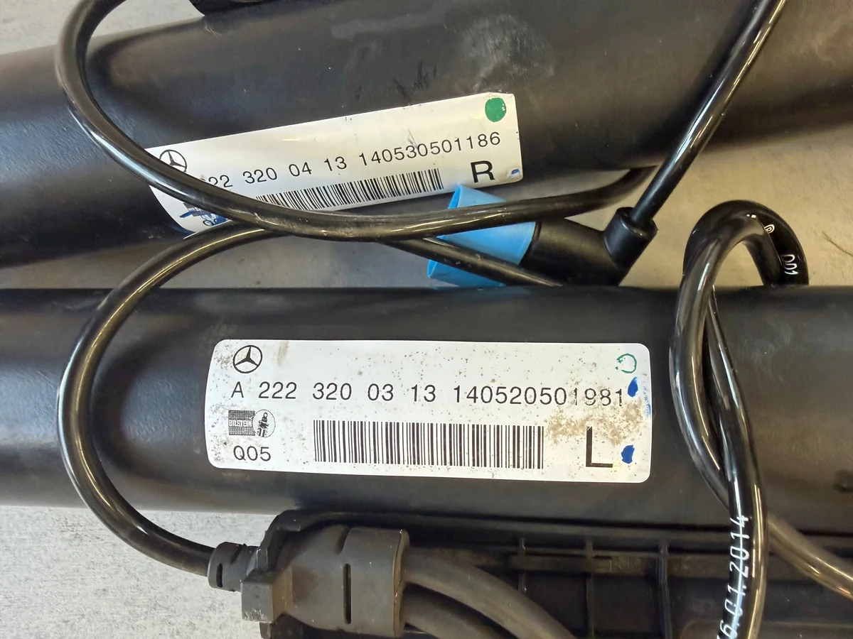 Amortecedor Airmatic Mercedes W222 Usado image 6