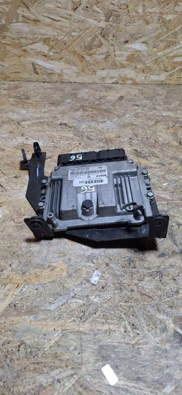 Engine Control Unit Kia Carens 0281013072 image 6