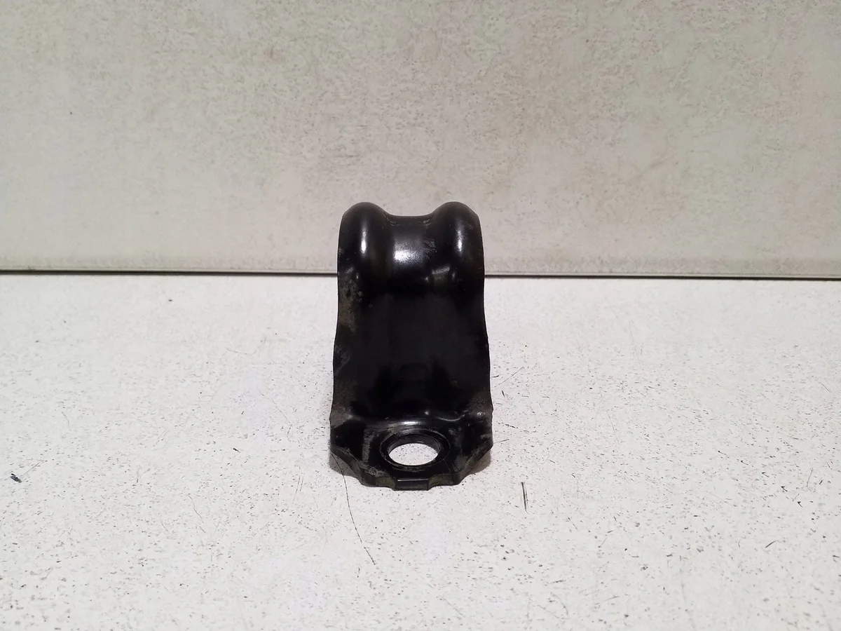 Stabilisatorbeugel Toyota Corolla E210 Achter image 4