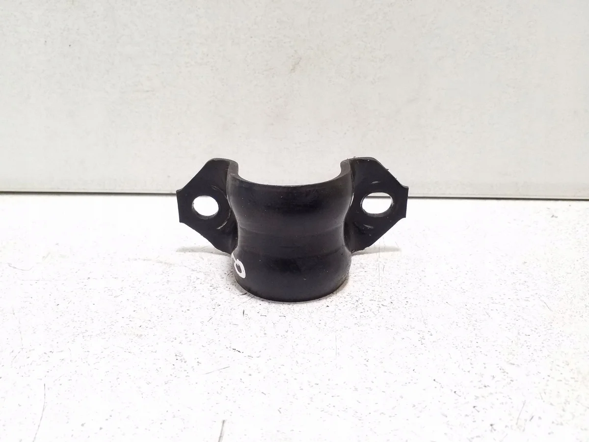 Toyota Corolla E210 Stabilisatorbeugel Gebruikt