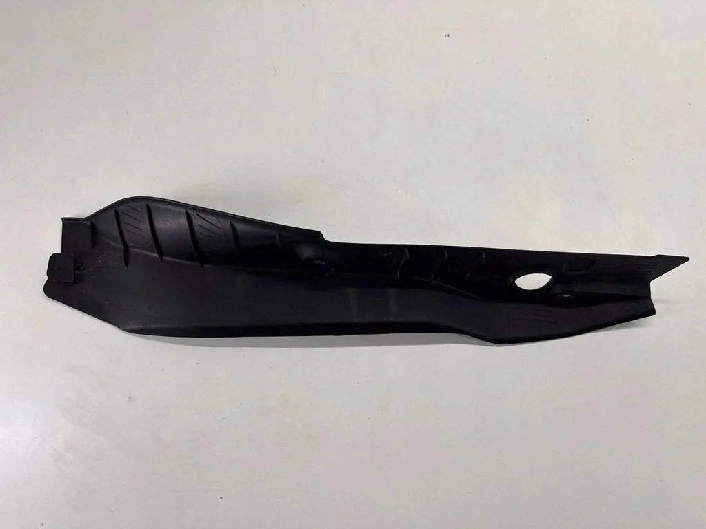 Subaru Impreza Hatchback spatbordrand 57256FL000 image 4