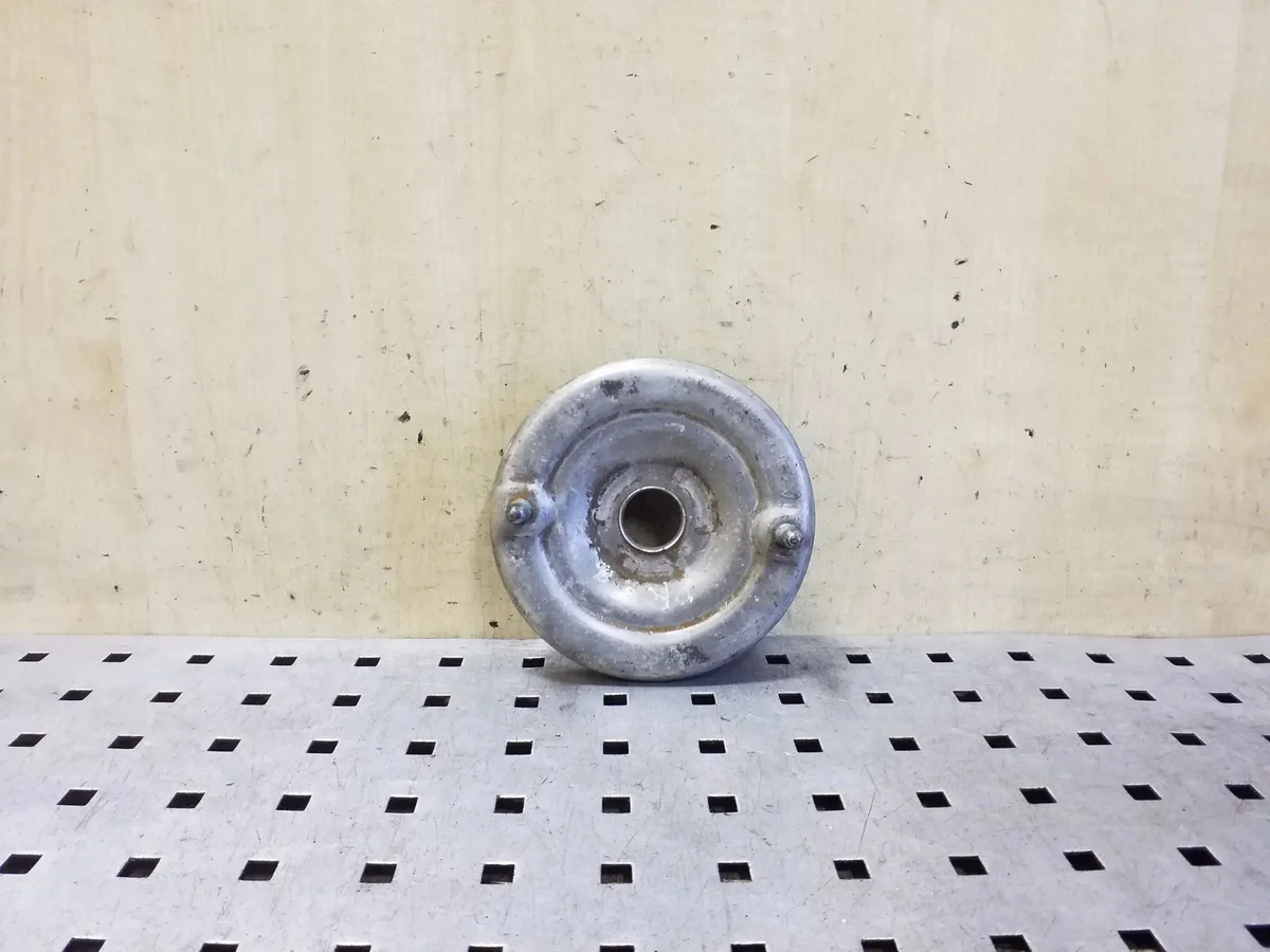 Audi A6 S6 C5 4B Supporto Molla Anteriore Sinistra