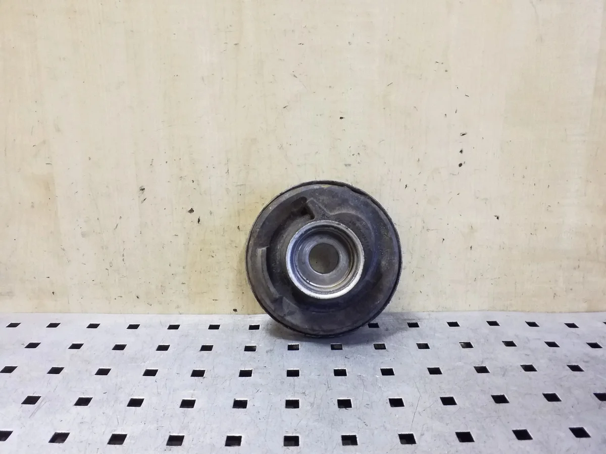 Audi A6 S6 C5 4B Suporte Mola Dianteira Esquerda