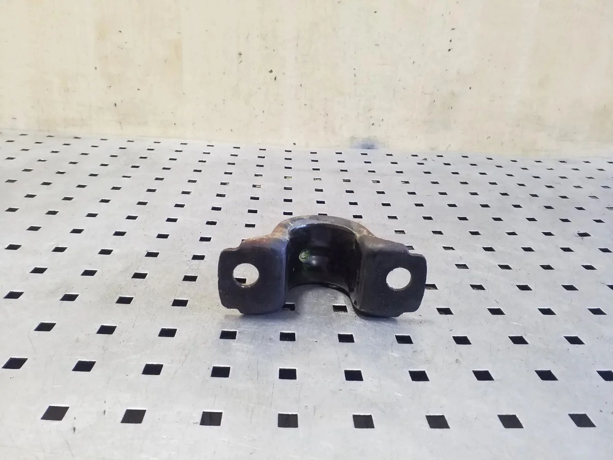 Abraçadeira Estabilizador Ford Kuga II Usada image 3