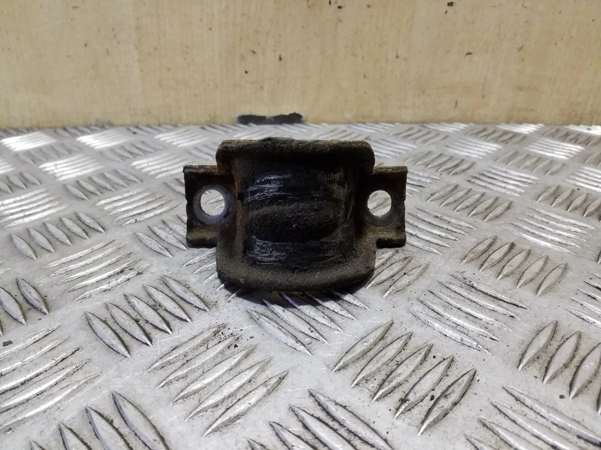 Volvo V40 Braçadeira Estabilizador Traseiro Usado