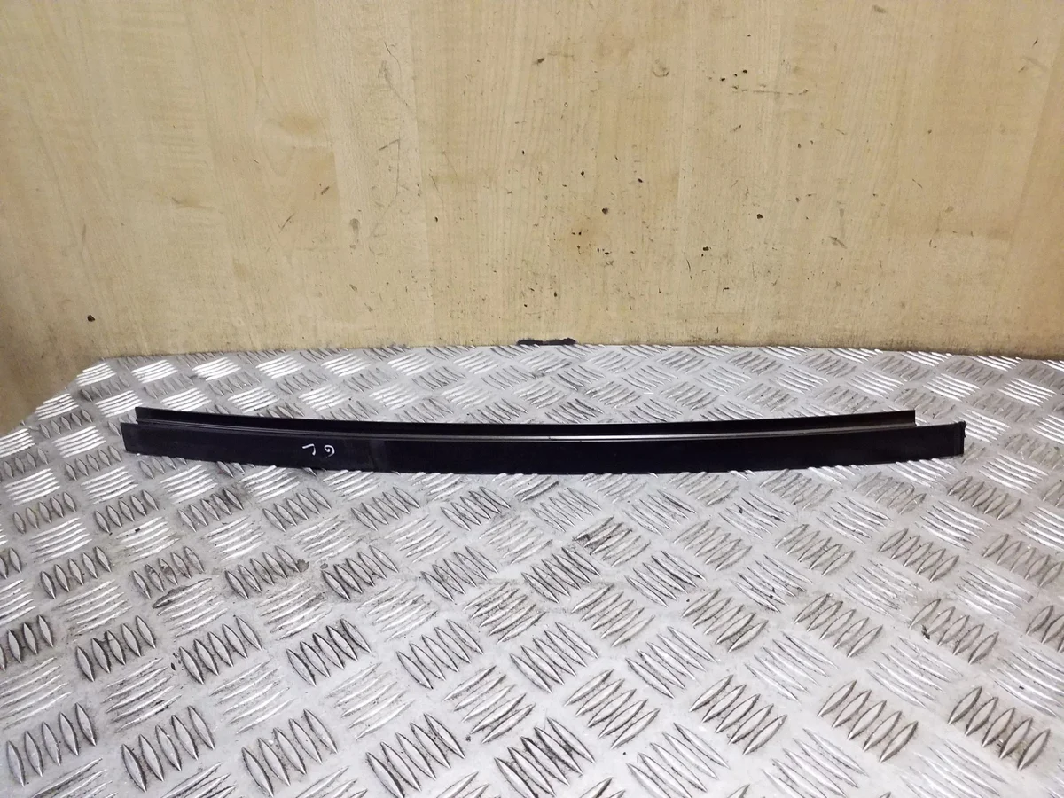 Guide vitre arrière gauche BMW 5 F10 F11