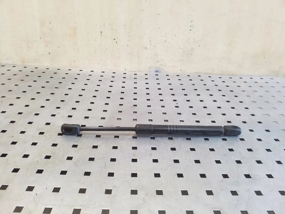 Atuador Capô BMW 5 F10 F11 51234881653