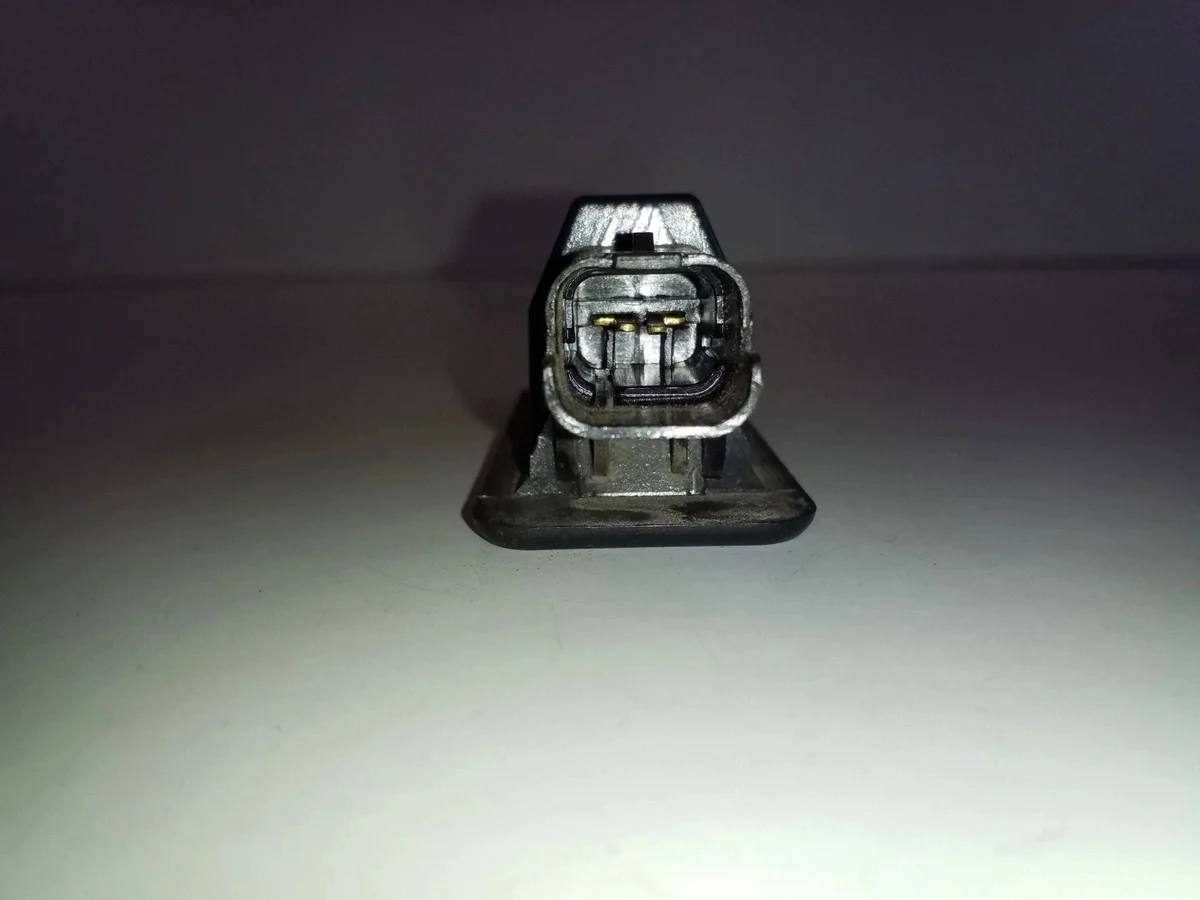 Luz de Matrícula Peugeot 508 03824900 image 3