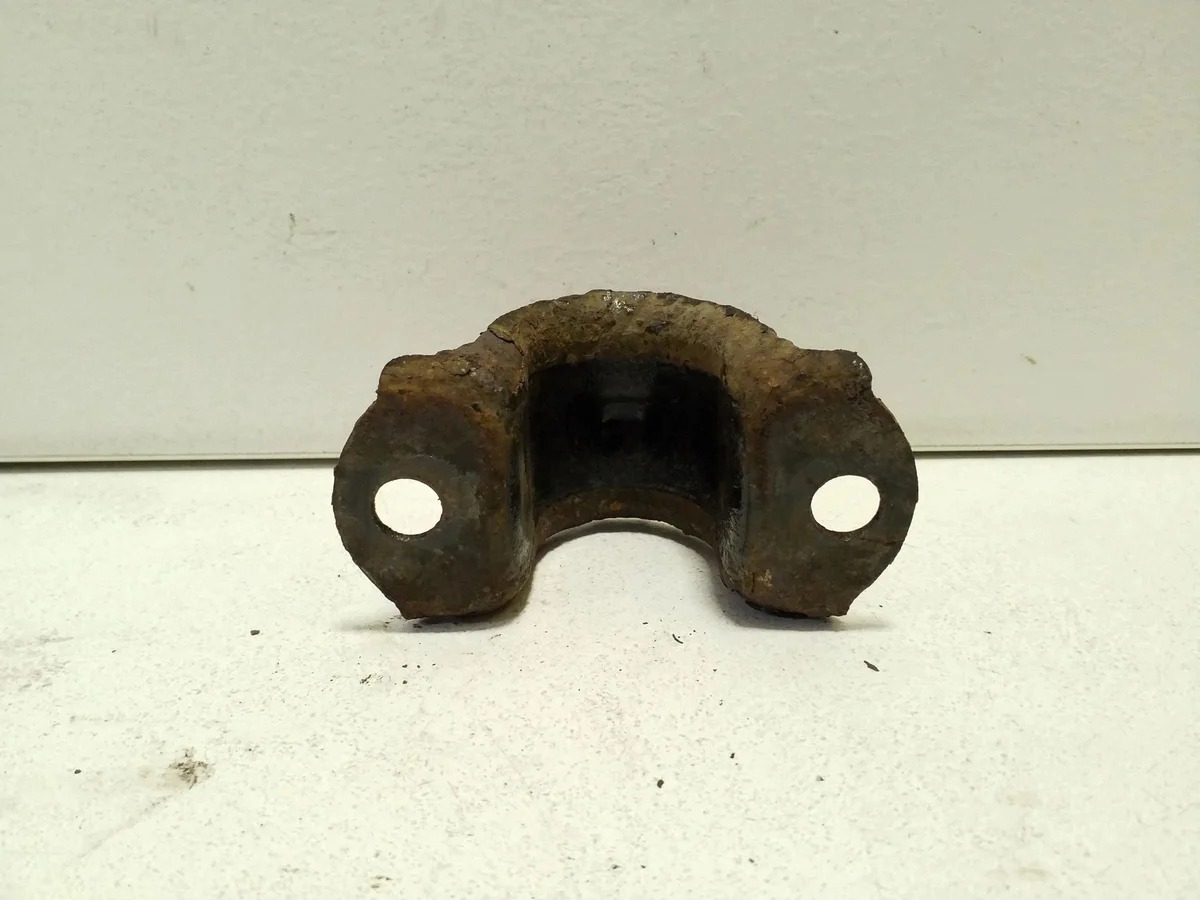 Ford S-Max Rear Stabilizer Bar Bracket Used image 3