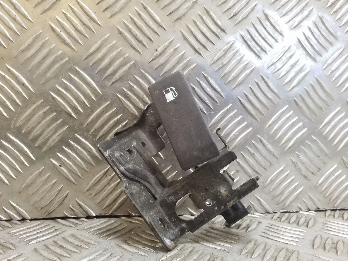 Palanca Apertura Tapa Combustible Subaru Legacy
