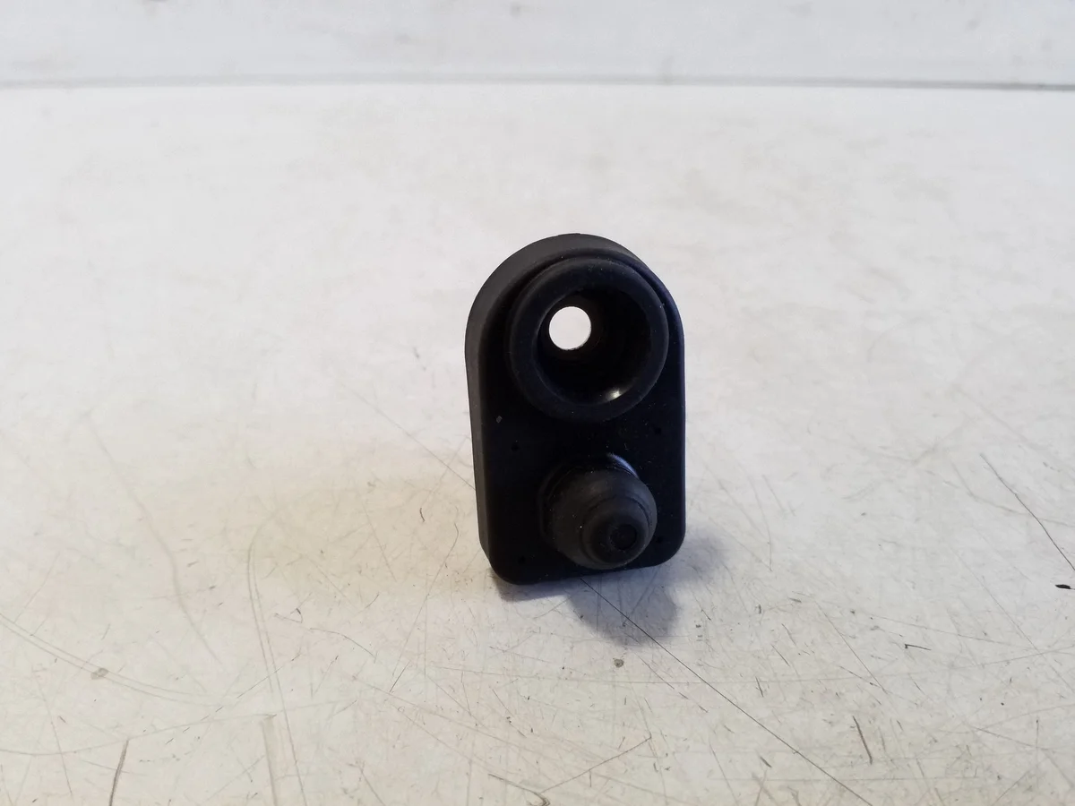 Nissan Navara D23 Sensor Puerta Trasera Izq VAL263716