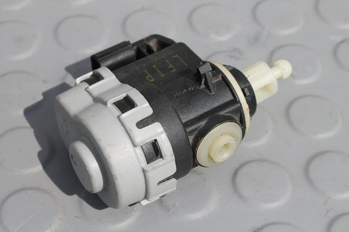 Mazda CX-5 Headlight Adjuster Motor Used