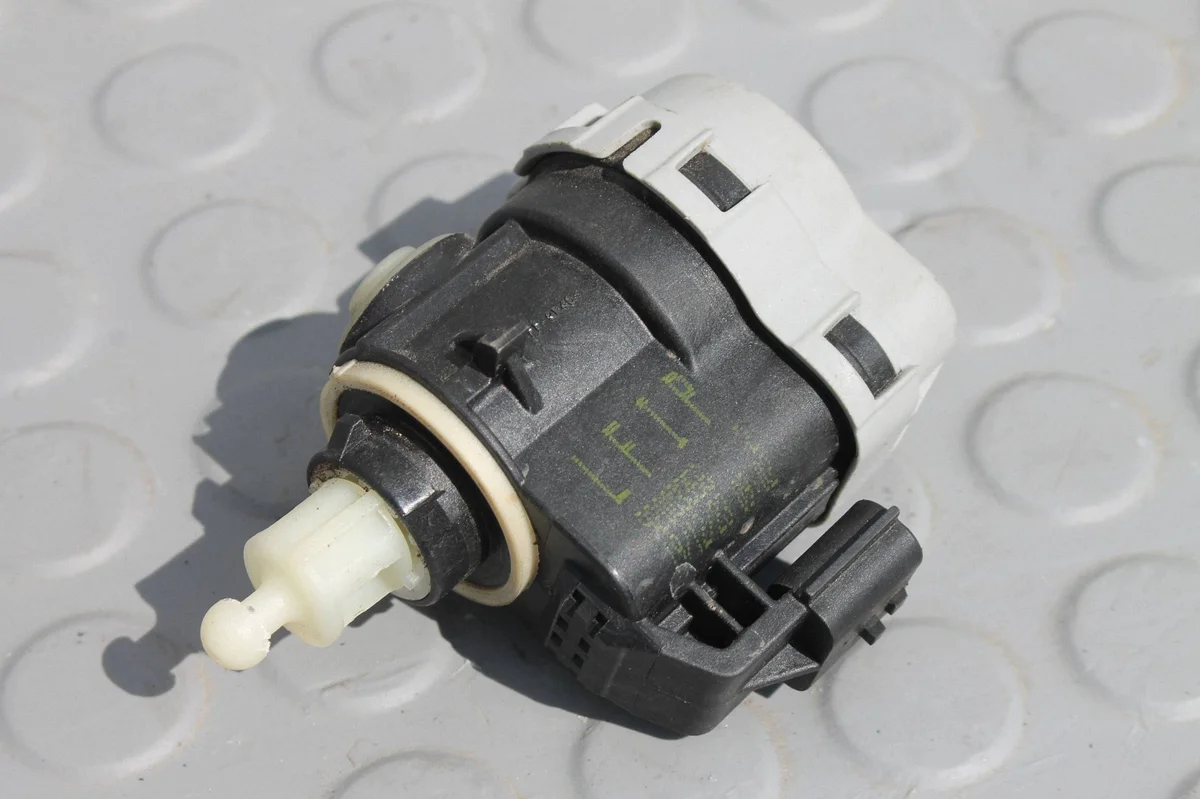 Stellmotor Scheinwerfer Mazda CX-5 II KF 17-25 image 3