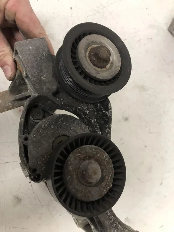 Ondersteuning airco compressor Opel Insignia A image 5