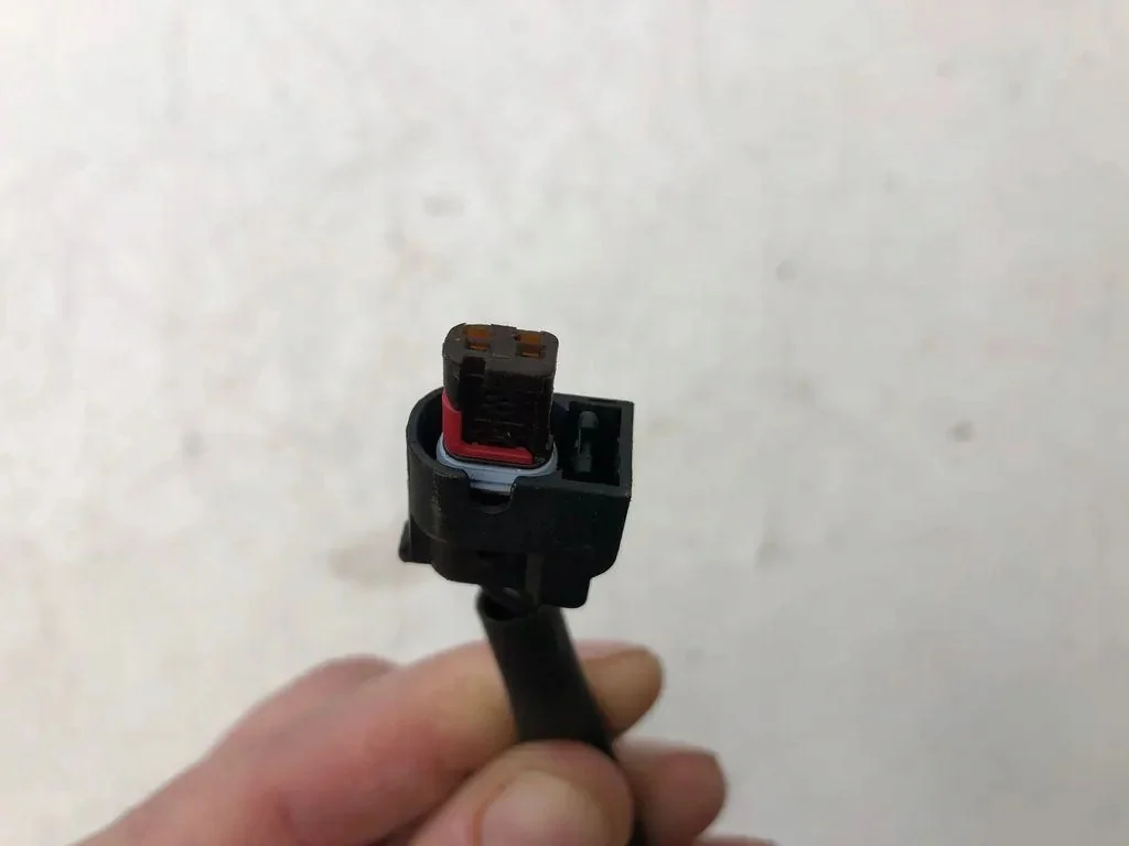 Injecteurs Ford CM5G9F666BC 1.0L essence image 3