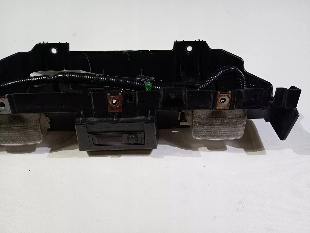 Para-choque Traseiro Nissan 370z OE 96250-1EA0A image 9
