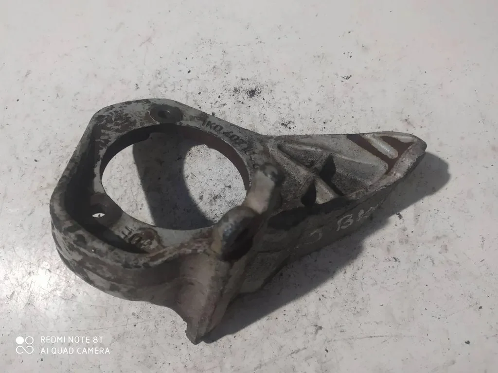 Lagerhalterung Antriebswelle VW Touran 1K0407104C