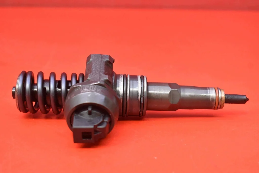 Inyector Bomba 038130073AG Skoda Octavia II image 7
