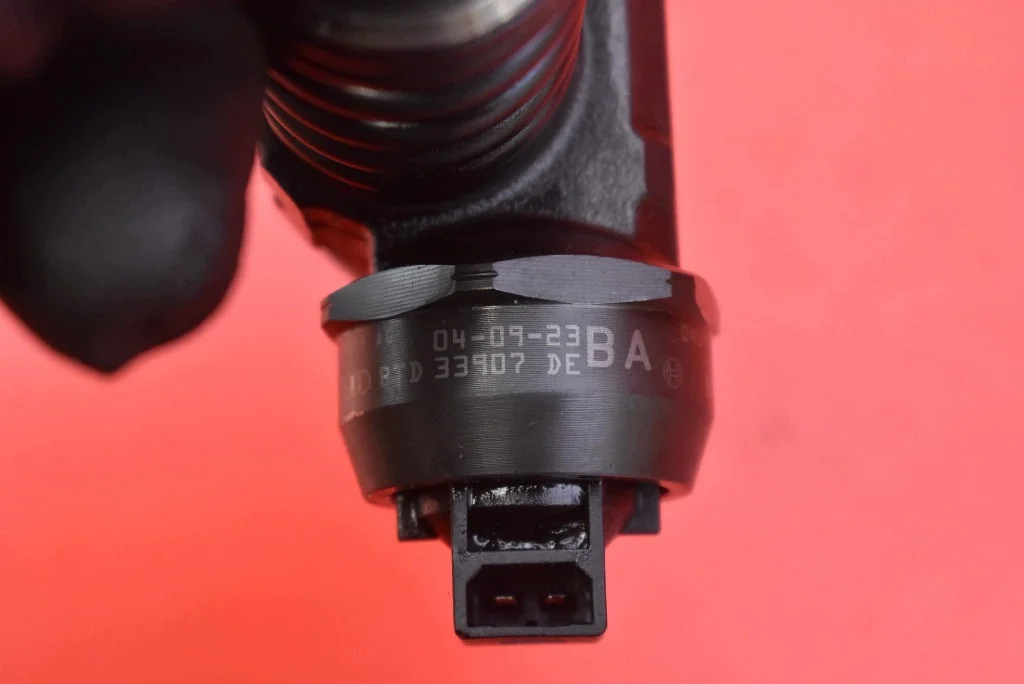 Einspritzdüse 038130073AG für Skoda Octavia II 1.9 TDI image 10