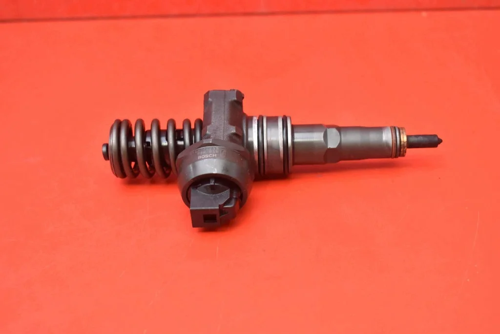 Einspritzdüse 038130073AG VW Golf 5 1.9 TDI image 6