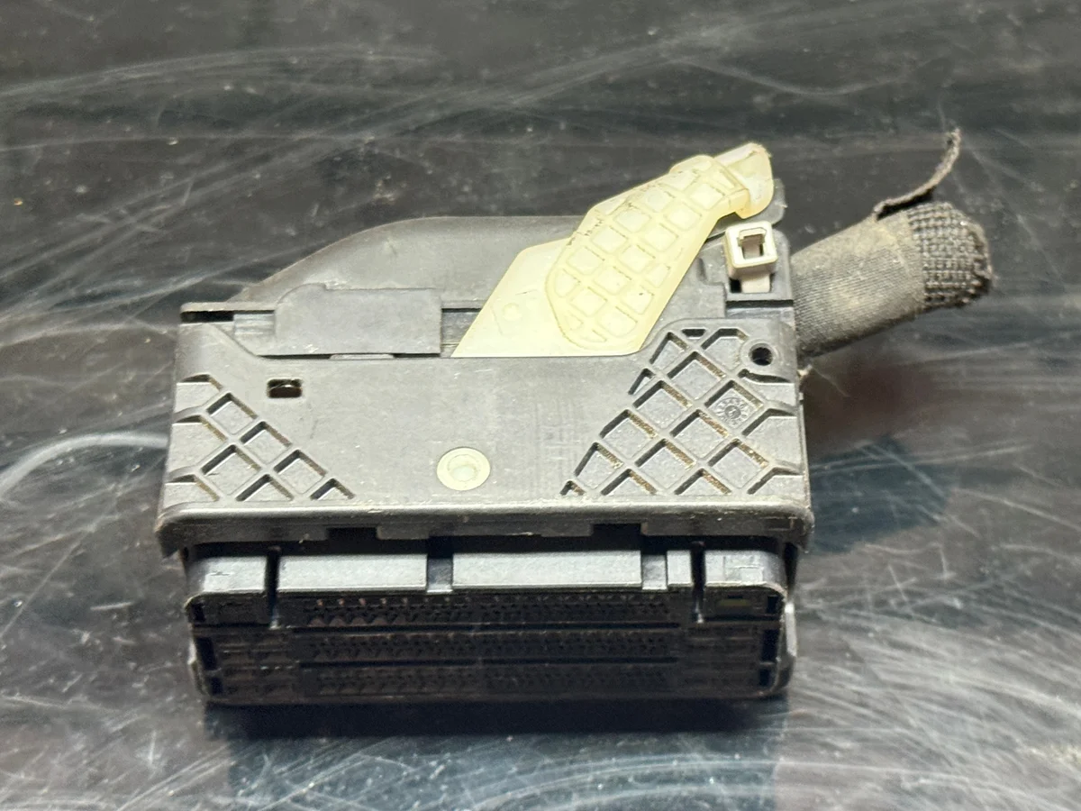 Peugeot Conector 34854011100 - Usado