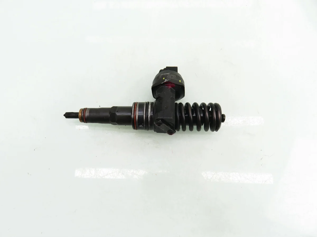 Inyector Seat Ibiza III 1.9 TDI ASZ Usado image 8
