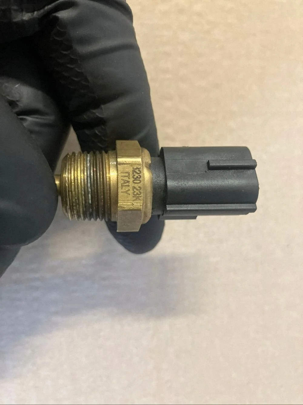 Mitsubishi L200 2017 Koelvloeistof Sensor 823023K image 5