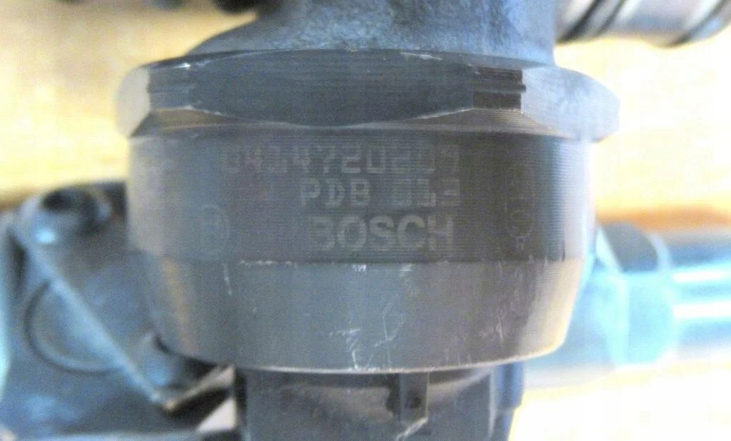 Polttoainepumppu-suutin 1.9 TDI A4 B6