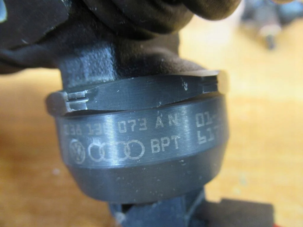 Pompe injecteur A4 B6 1.9 TDI image 3
