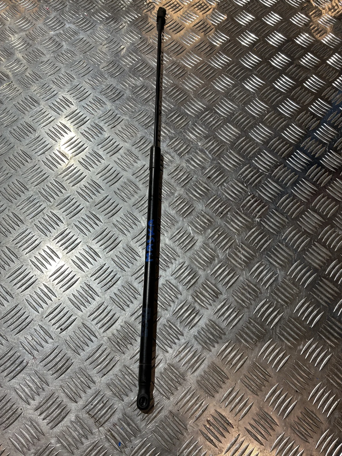 Audi A3 8V Hayon Vérin 8V0823359A