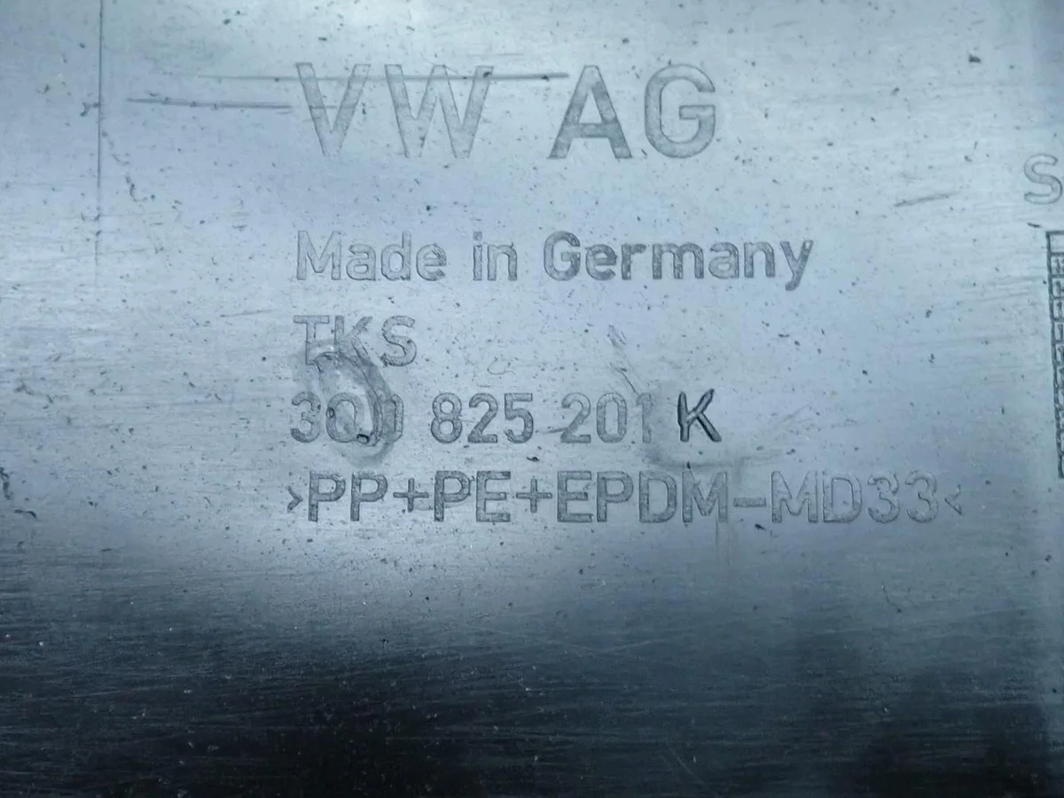 Skyddsplåt Underrede Vänster Skoda Superb III image 5