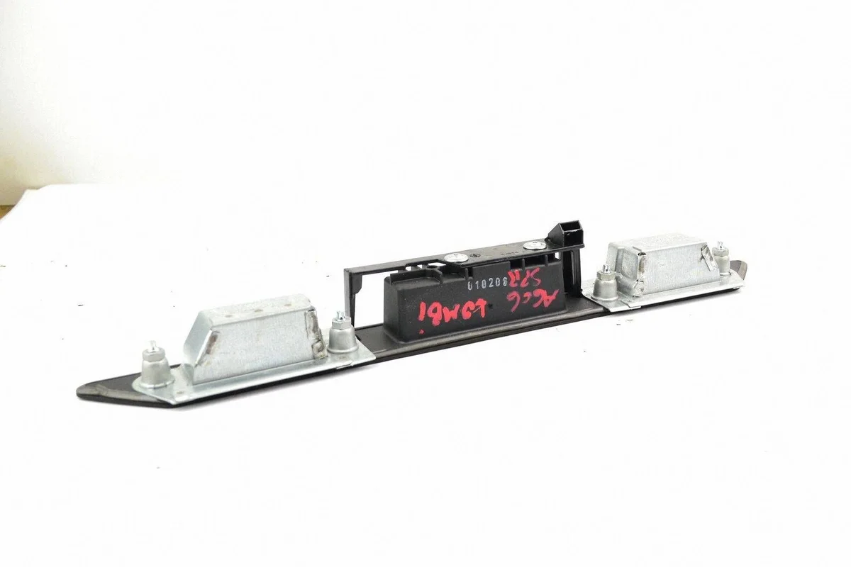 Audi A6 C6 Kombi Blenda 8E0827657D image 3