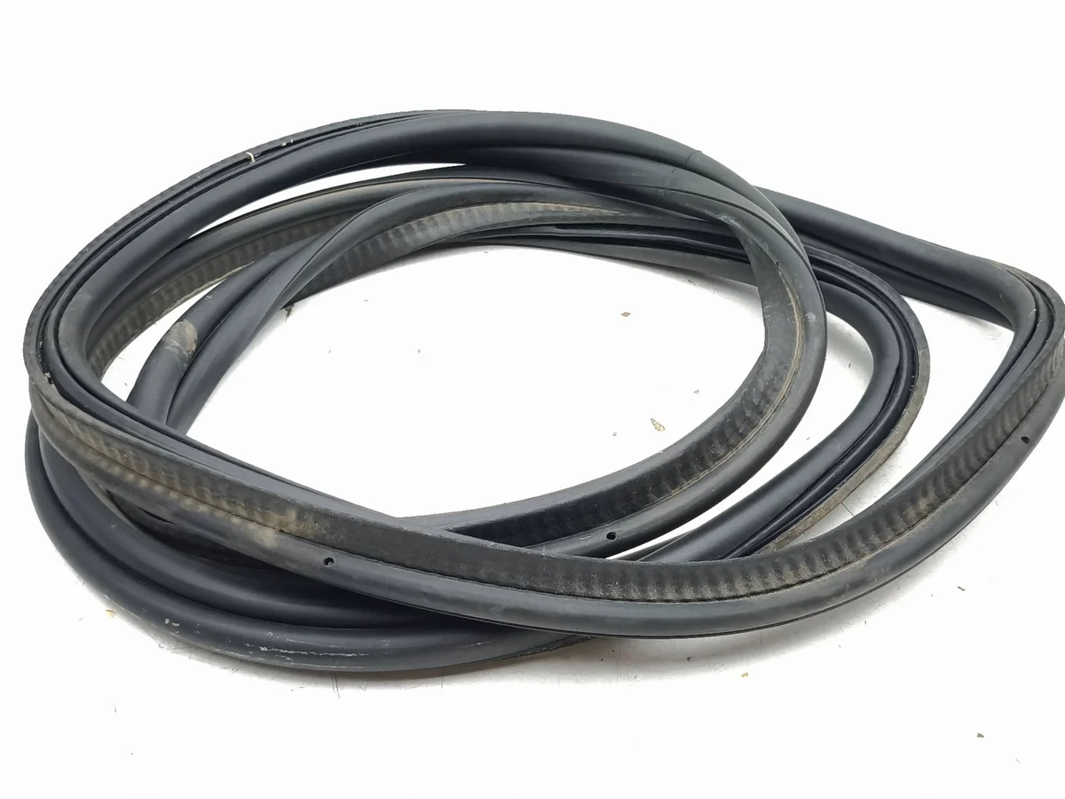 BMW 3 G20 G21 2024 Bagagerumslist AMD264290