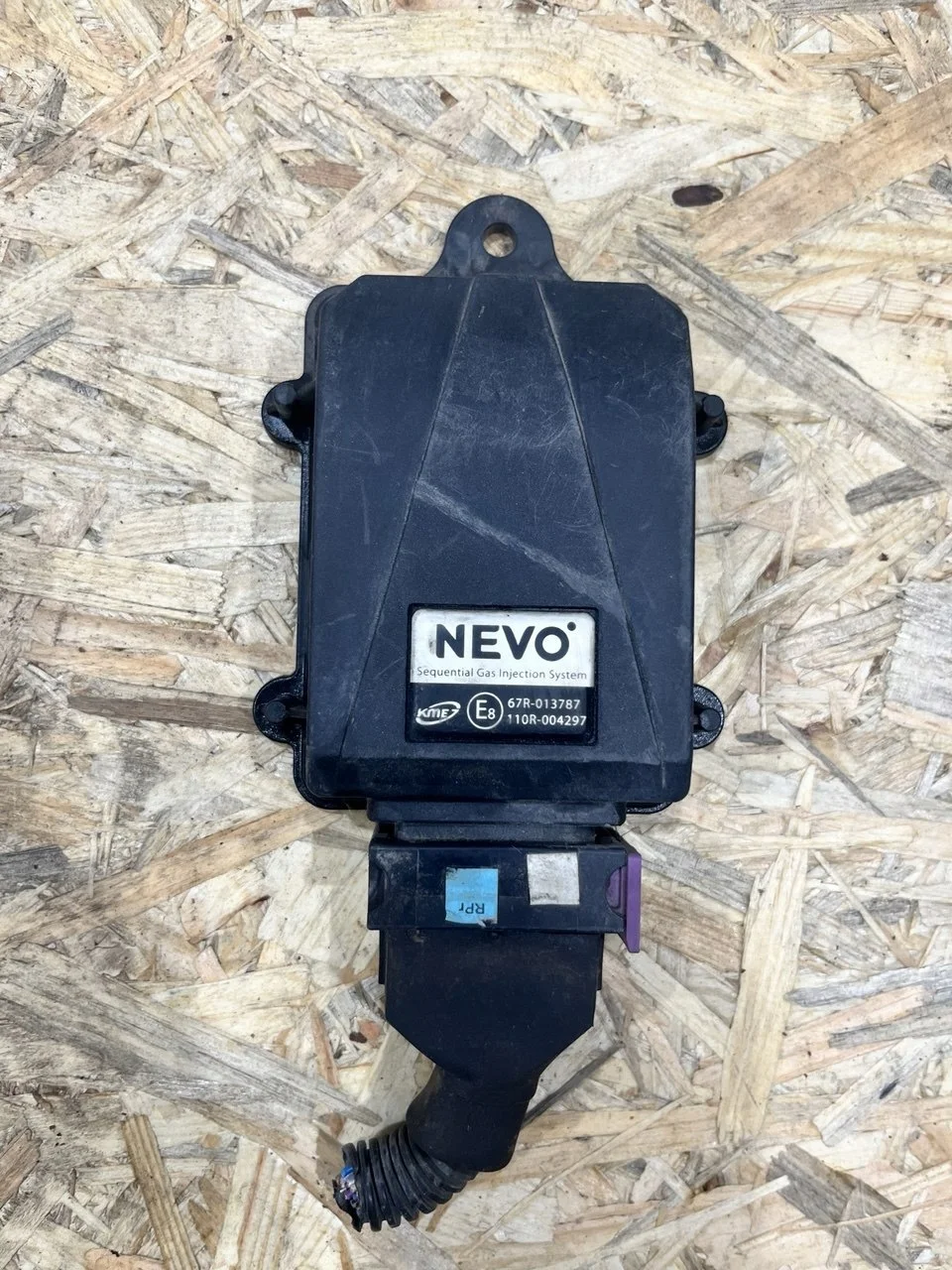 Controlador LPG Nevo KME 110R-004297 Usado