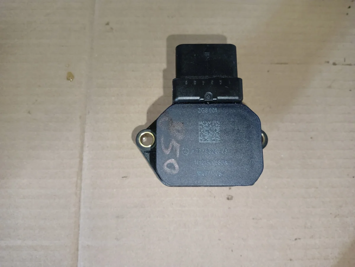 Capteur position arbre cames Mercedes CLA C117 A2709820503
